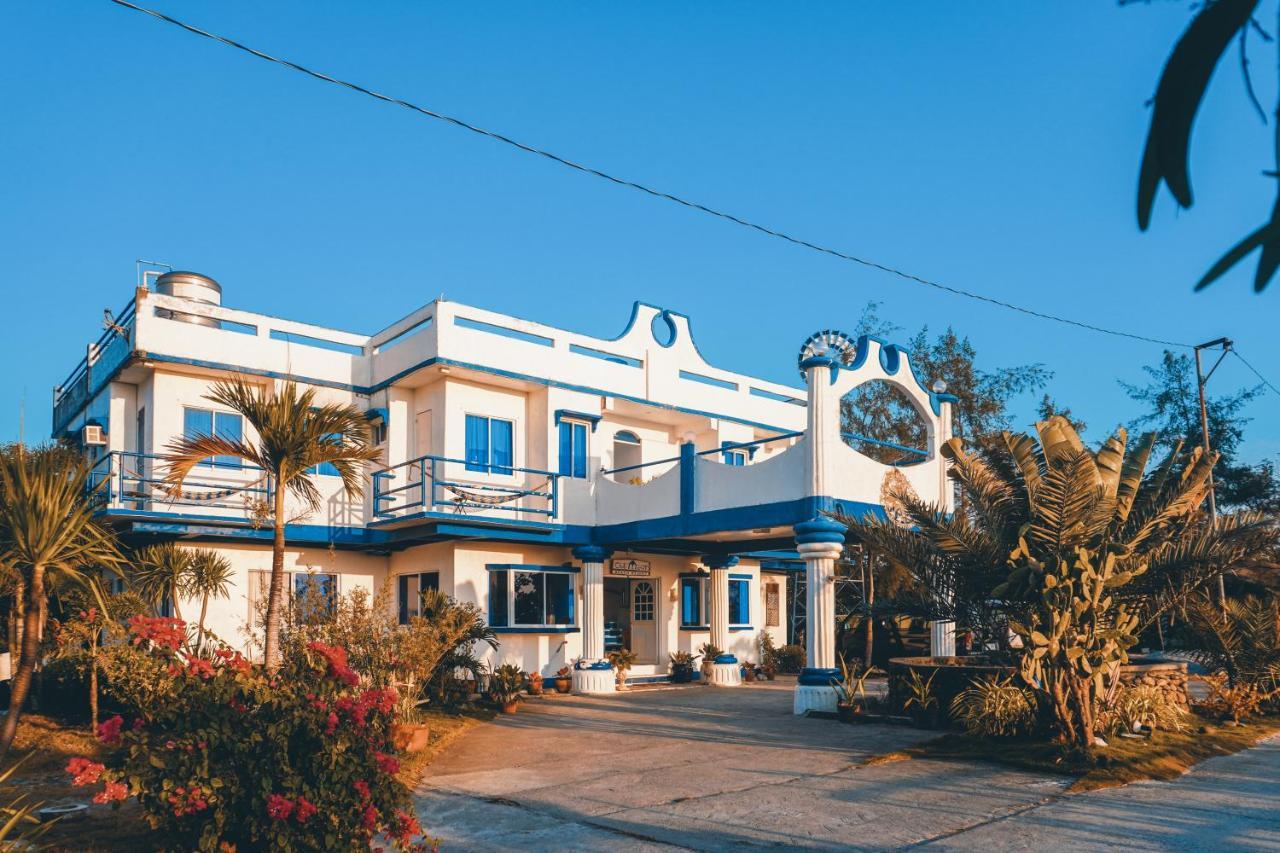 Club Monet Beachfront Resort By Cocotel Cabangan Eksteriør bilde