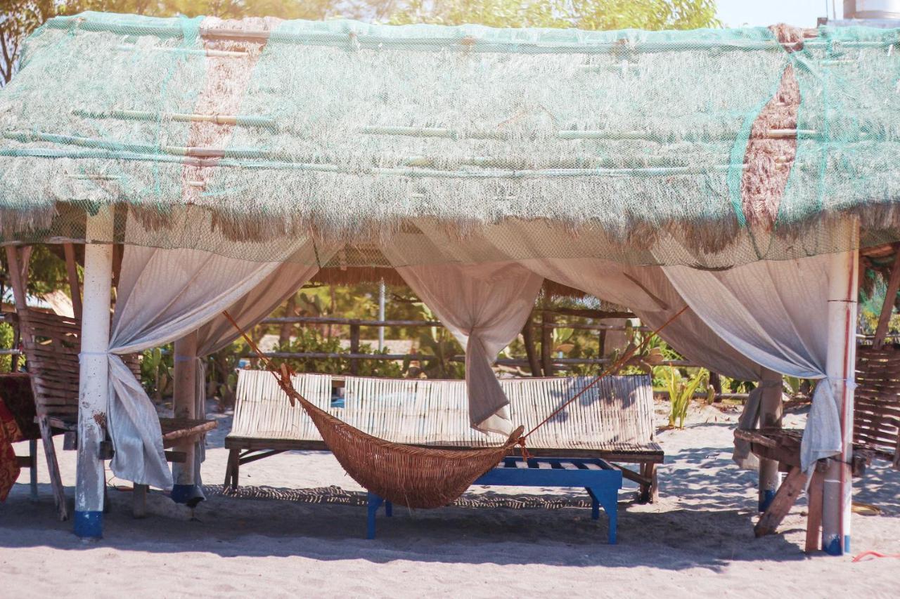 Club Monet Beachfront Resort By Cocotel Cabangan Eksteriør bilde