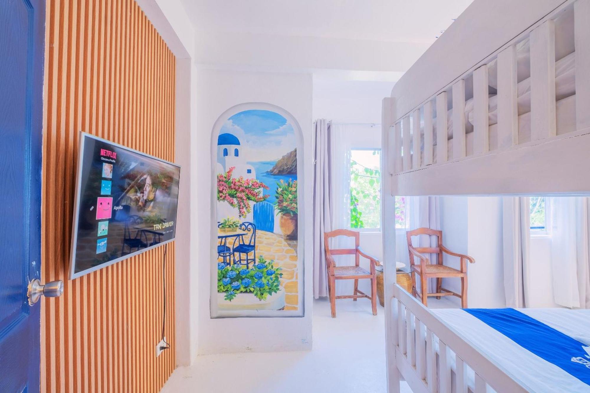 Club Monet Beachfront Resort By Cocotel Cabangan Rom bilde