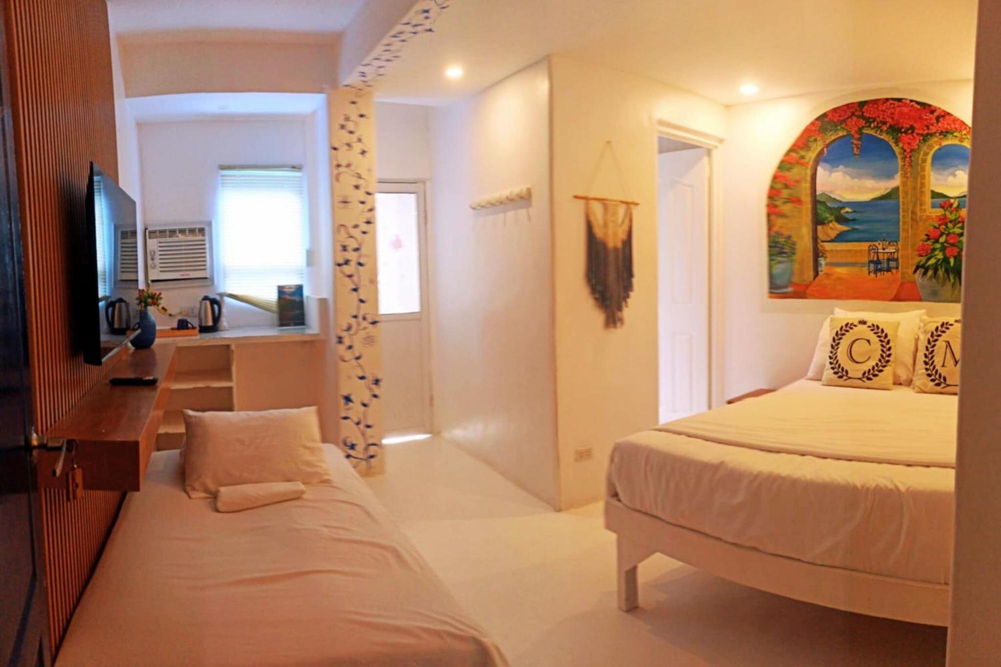 Club Monet Beachfront Resort By Cocotel Cabangan Rom bilde
