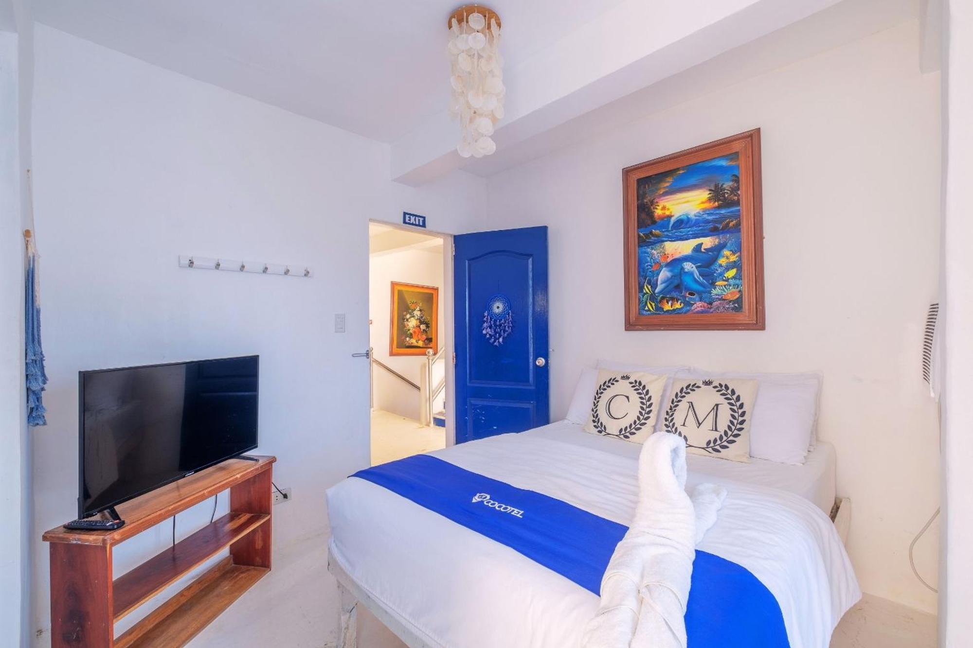 Club Monet Beachfront Resort By Cocotel Cabangan Rom bilde
